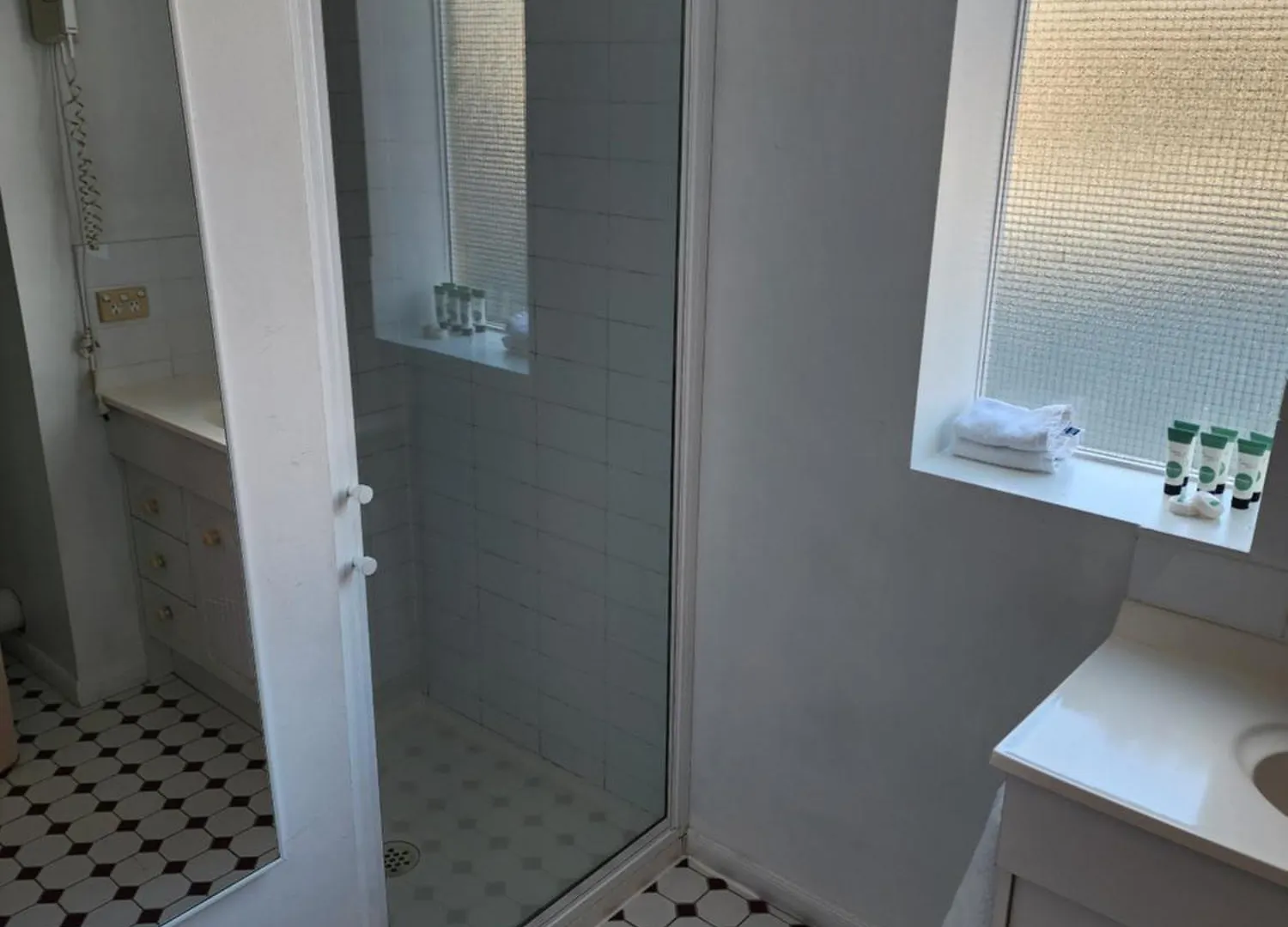 Macquarie Manor Hotel Hobart 4*,