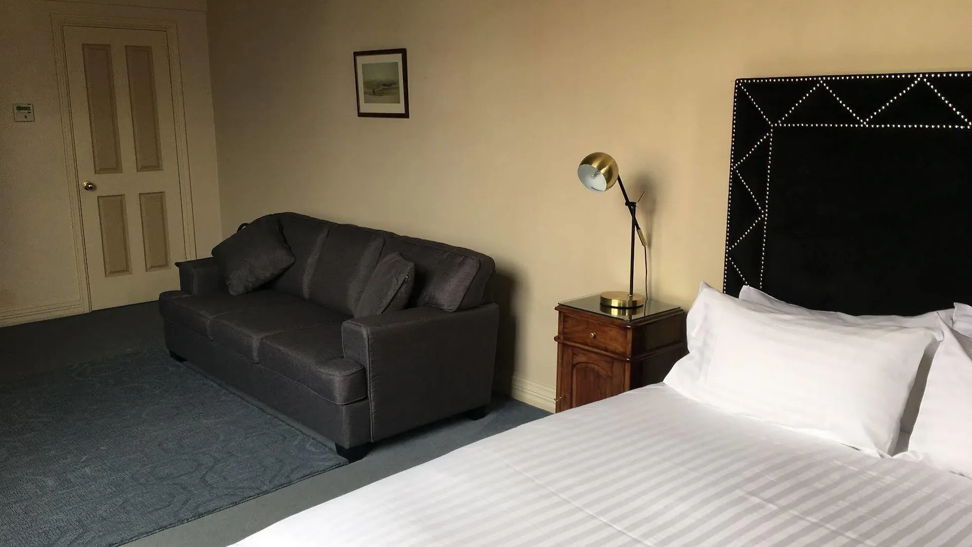 Macquarie Manor Hotel Hobart 4*,  Australia